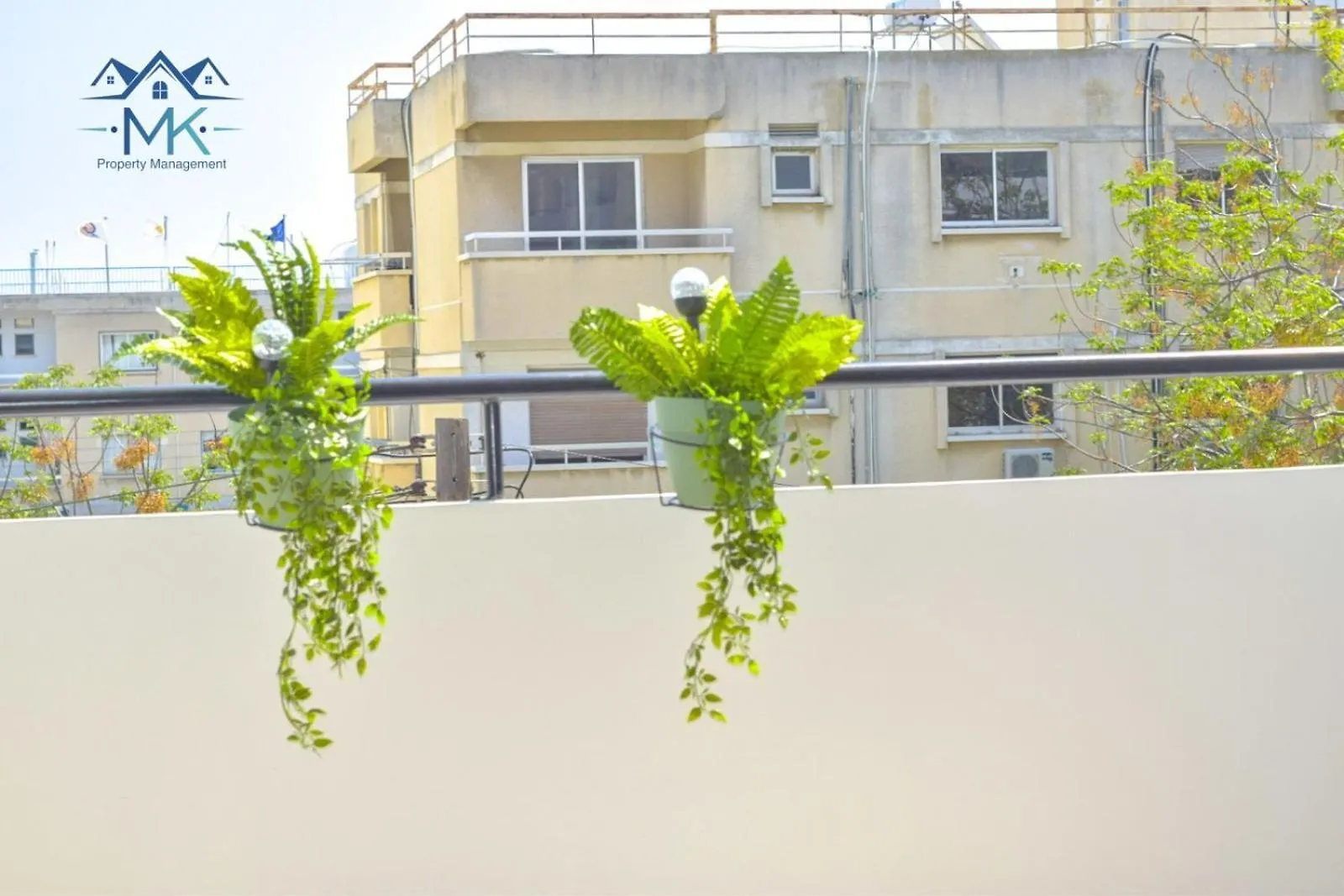 Seawitch Apartment Larnaca